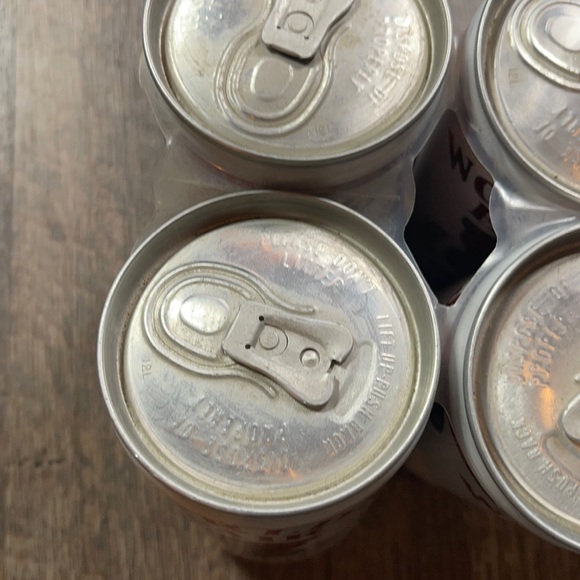 World’s Fair 6 Pack Vintage Beer - Picture 6 of 7